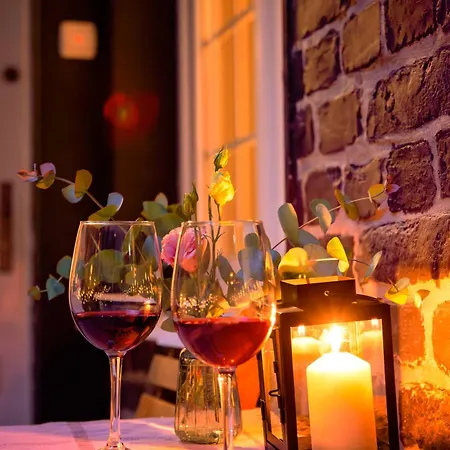 Ollio Quiet Center *