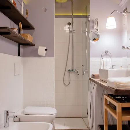 Ollio Quiet Center *