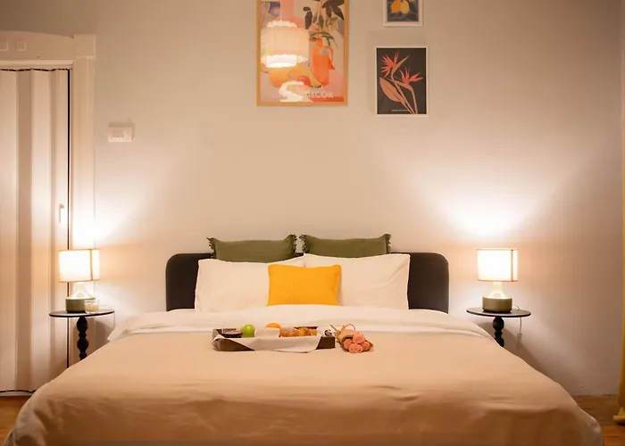 Ollio Quiet Center *